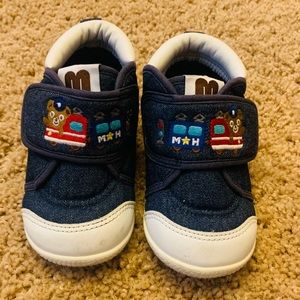 denim Toddler sneakers size 6(Jap size 140)